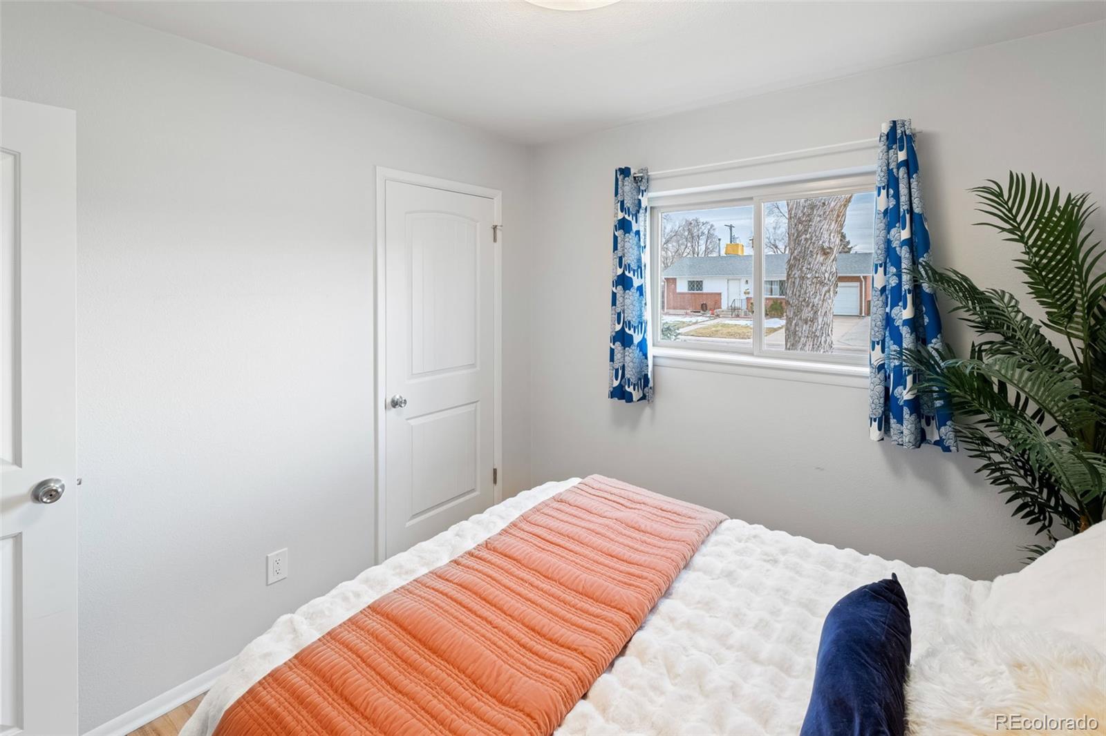 5183 W Columbia Place
