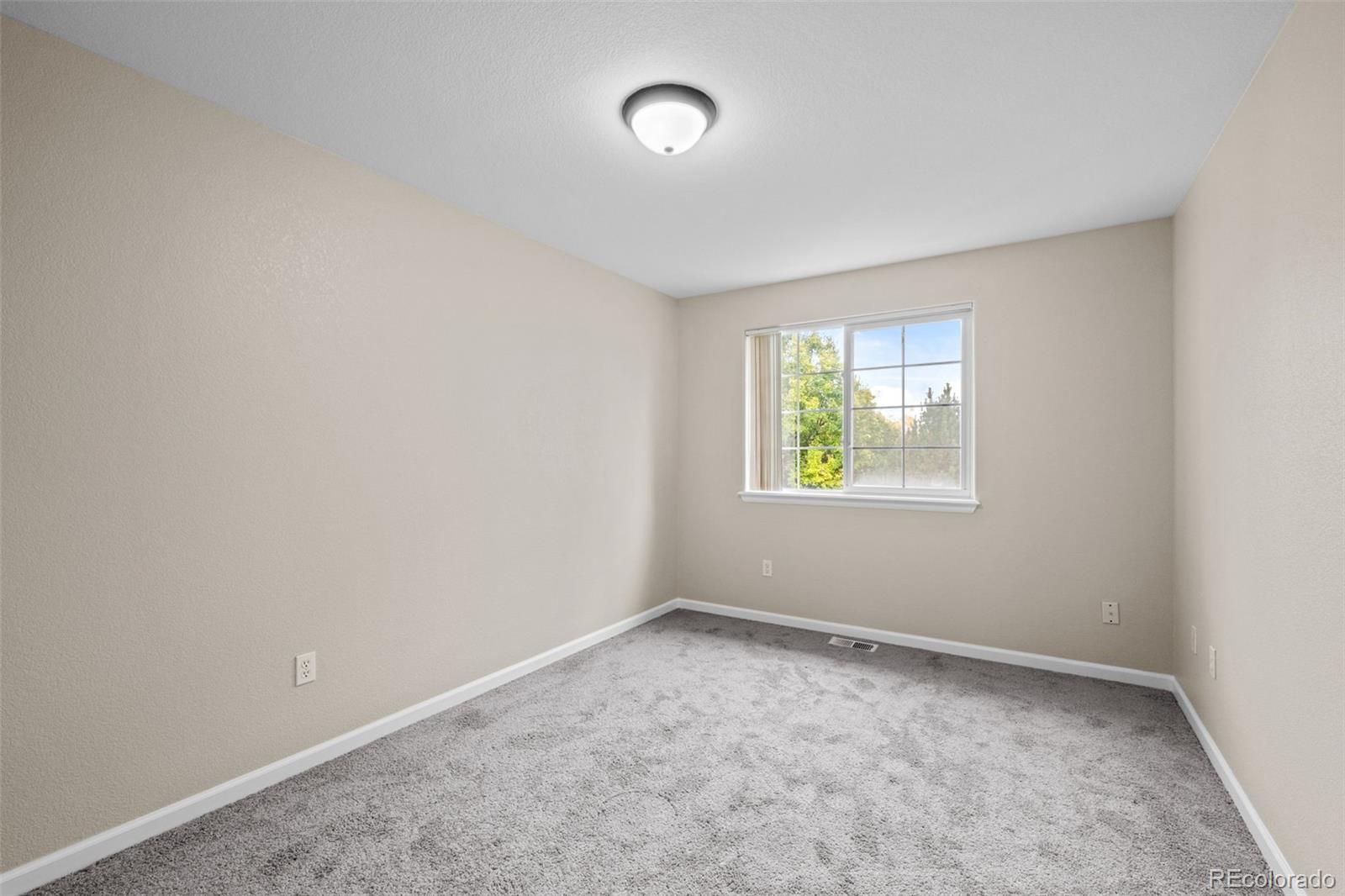 736 Gateway Circle