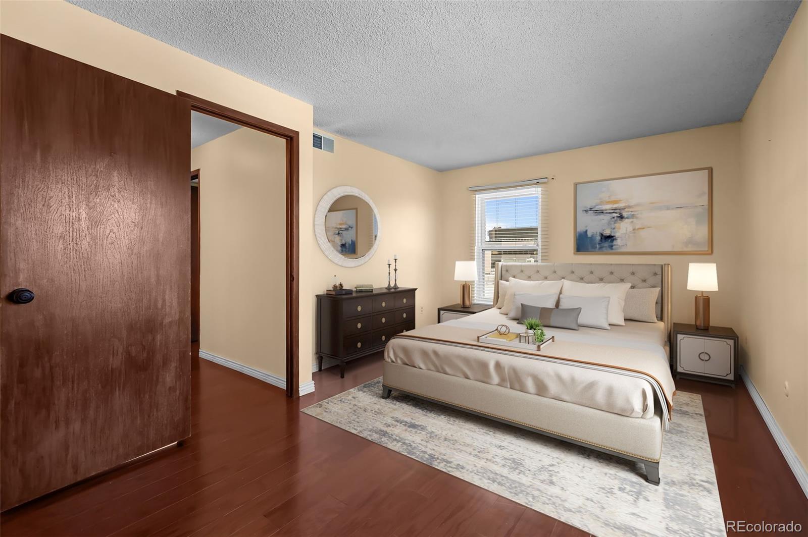2 Adams Street Unit: 1507