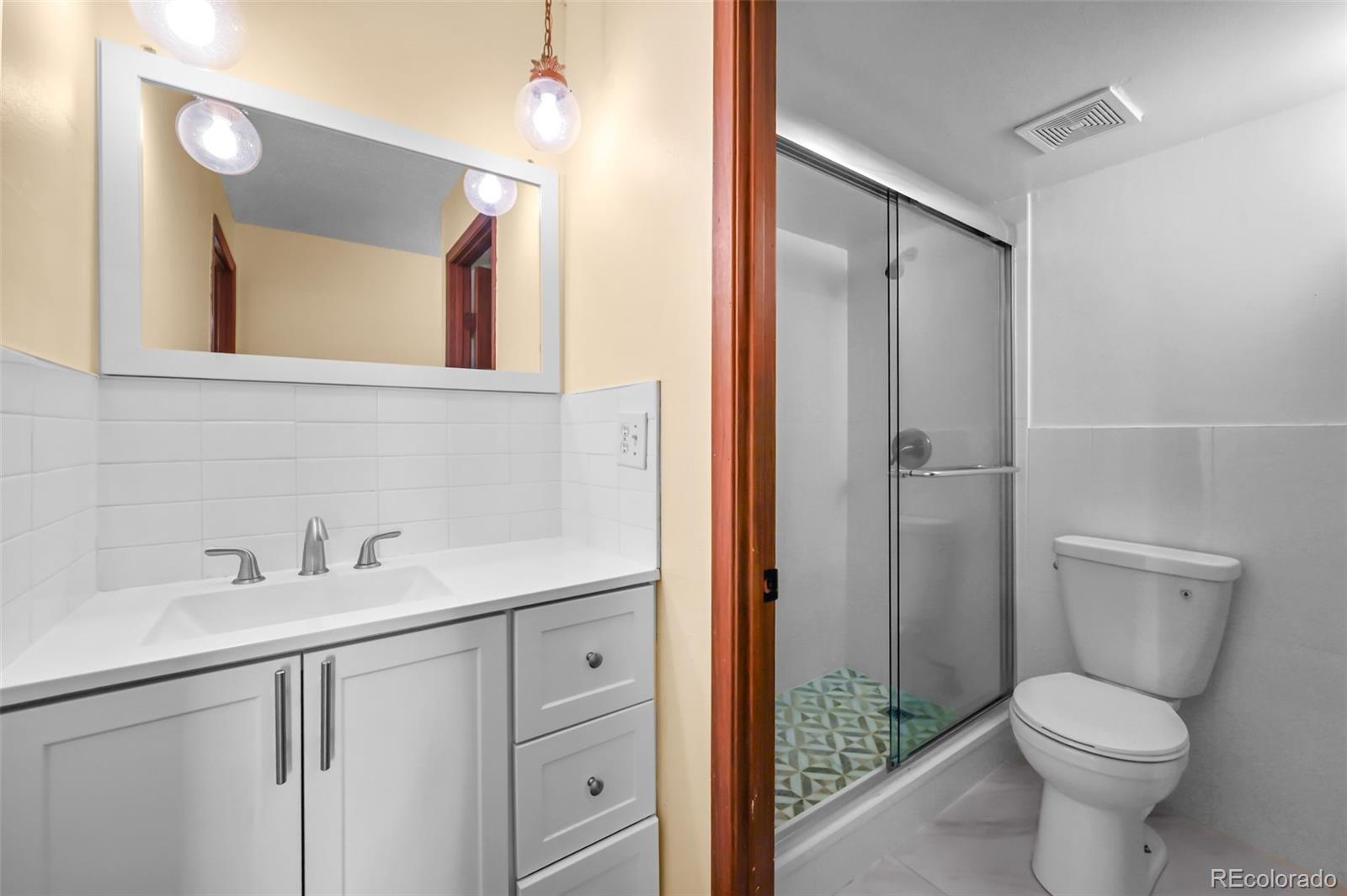 2 Adams Street Unit: 1507