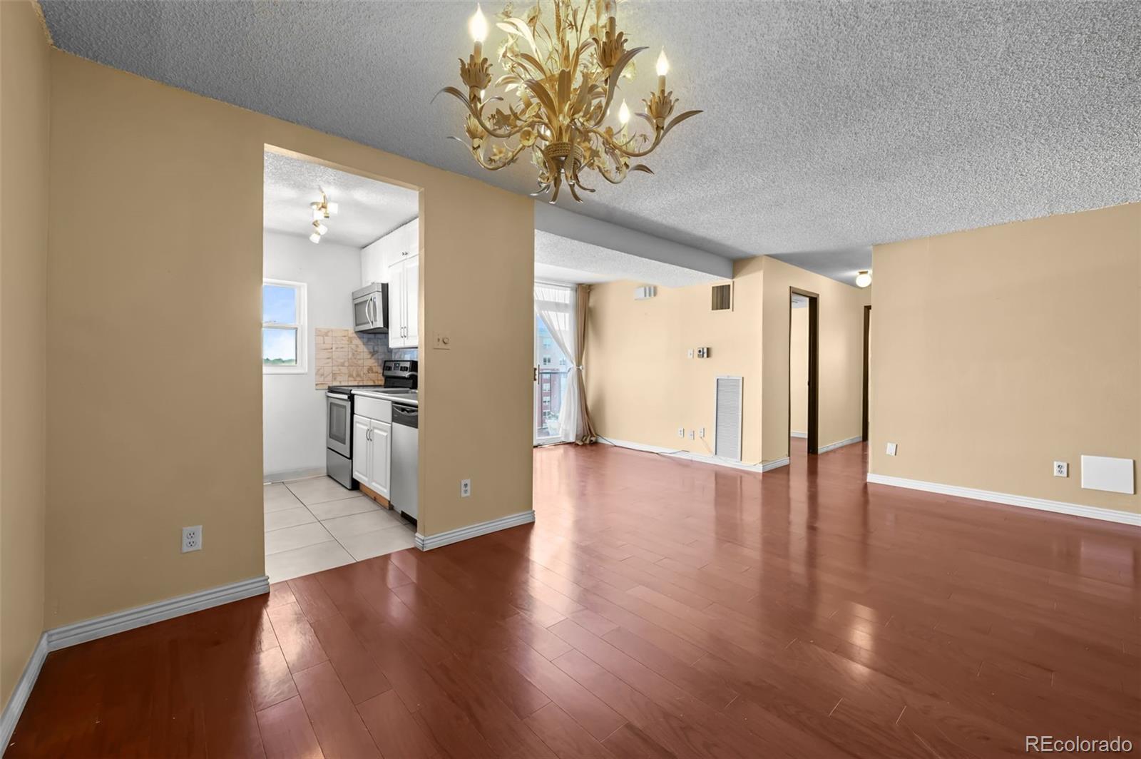 2 Adams Street Unit: 1507