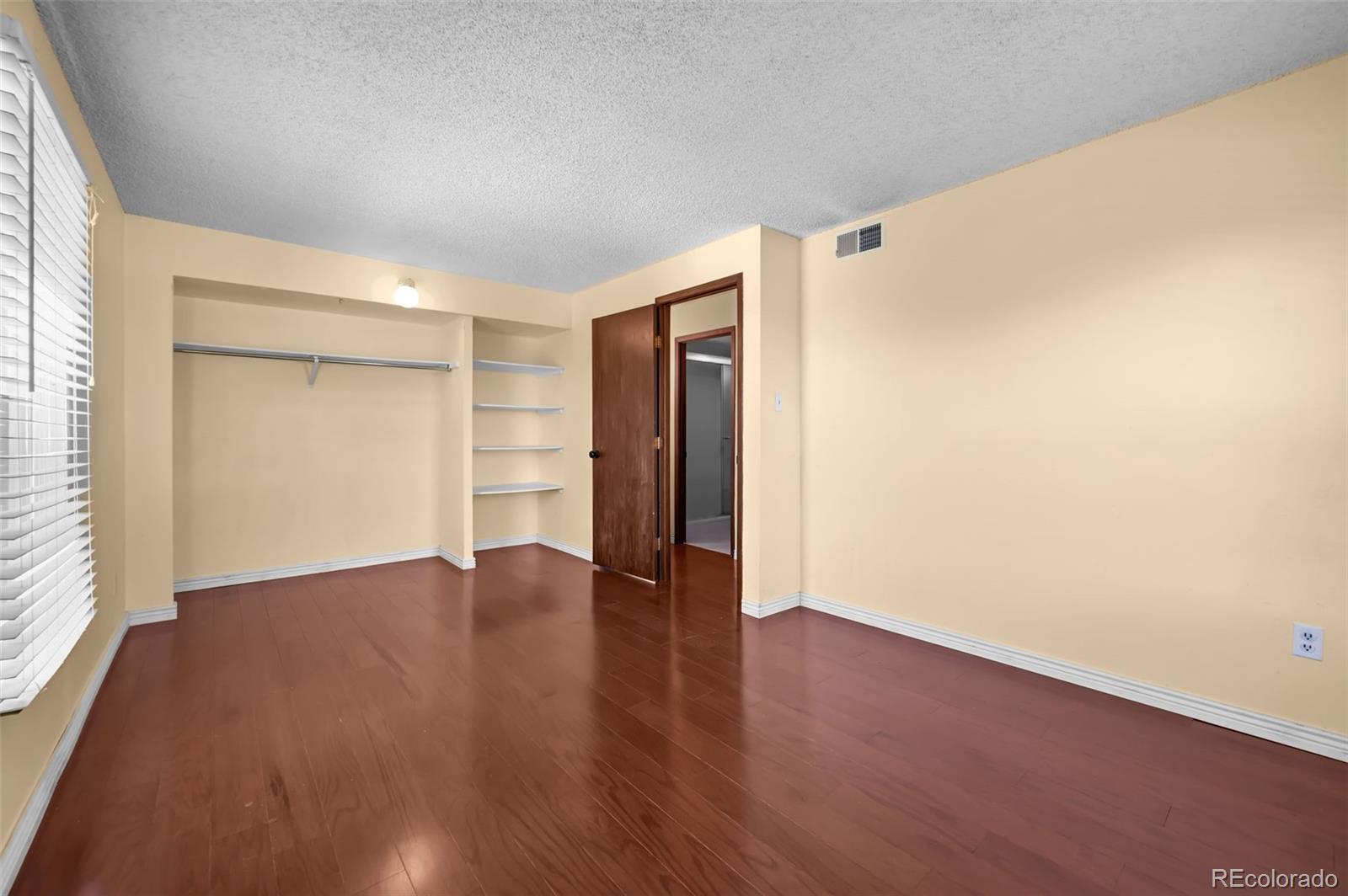 2 Adams Street Unit: 1507