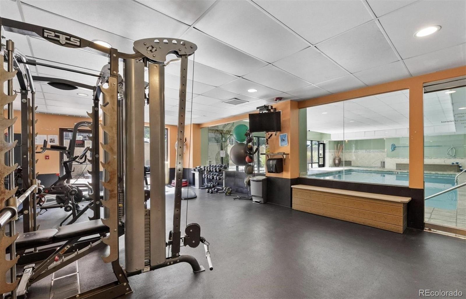 2 Adams Street Unit: 1507