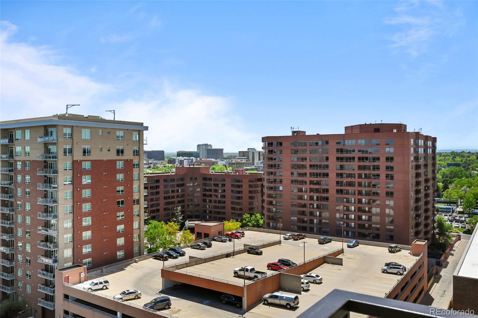 2 Adams Street Unit: 1507