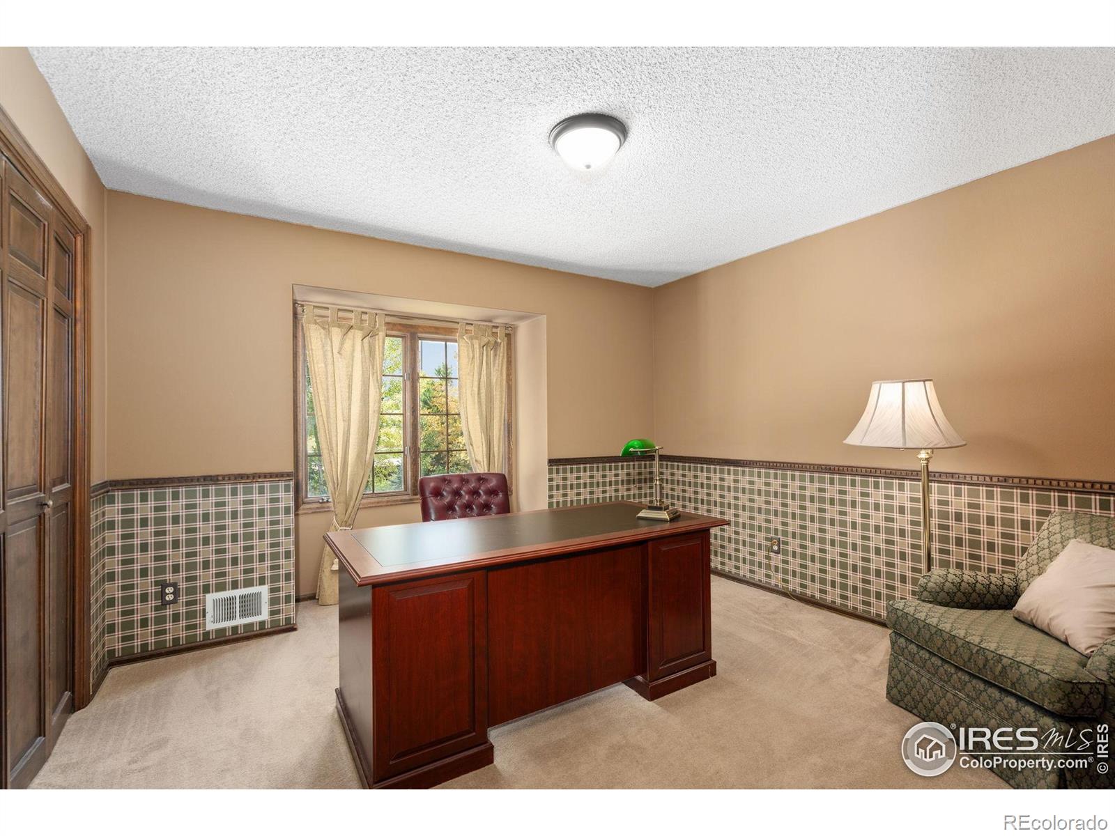 3131 Hiawatha Drive