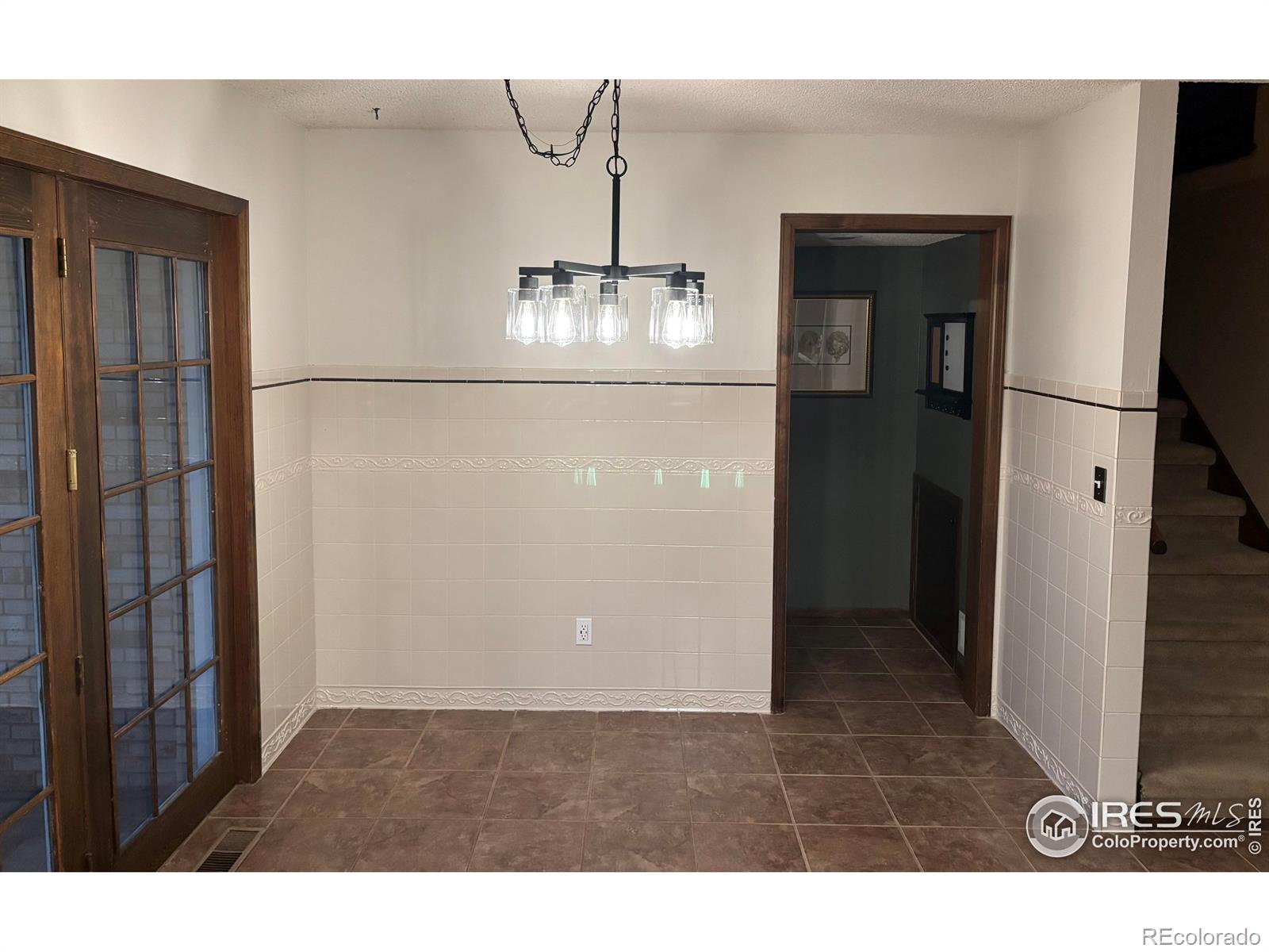 3131 Hiawatha Drive