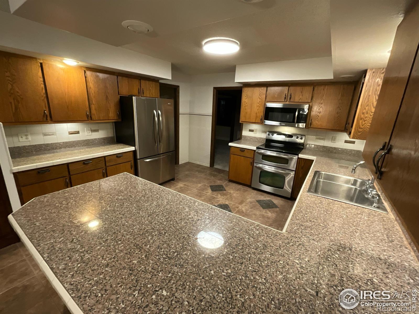 3131 Hiawatha Drive