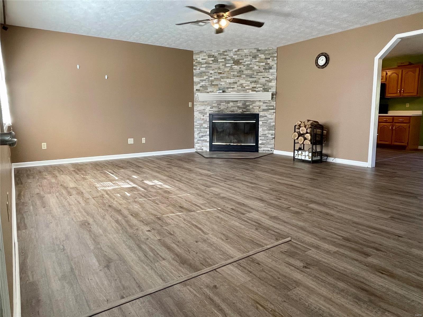 12280 Chicago Rd