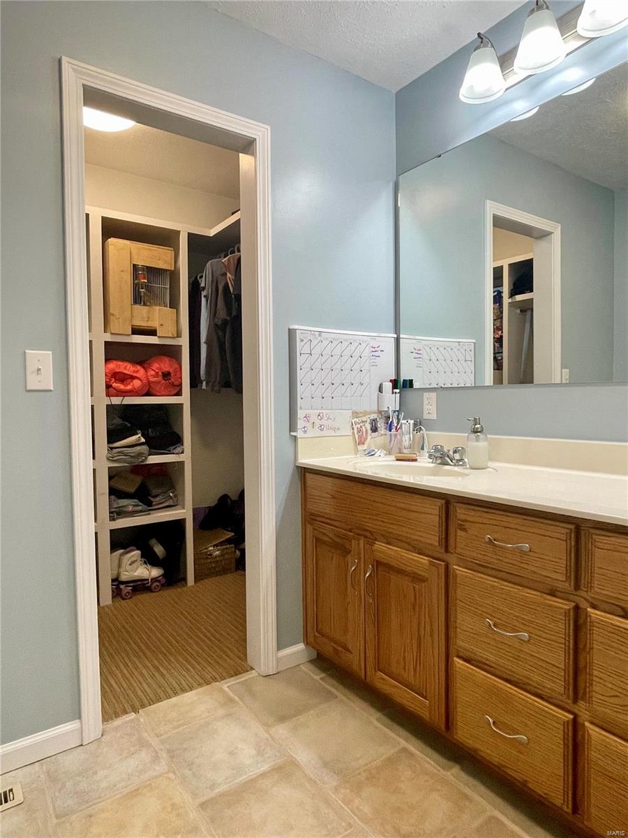 116 Keller Dr