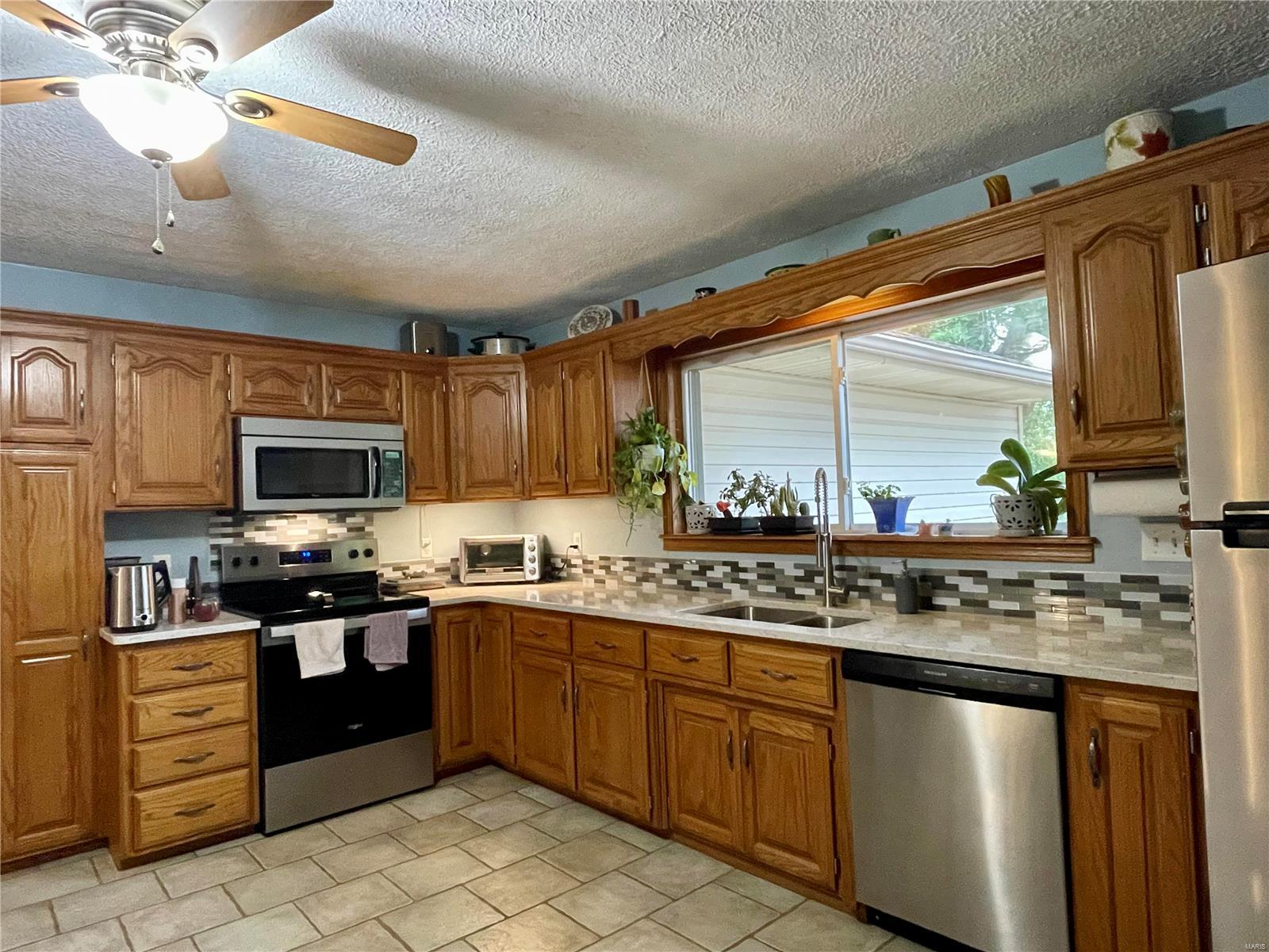 116 Keller Dr