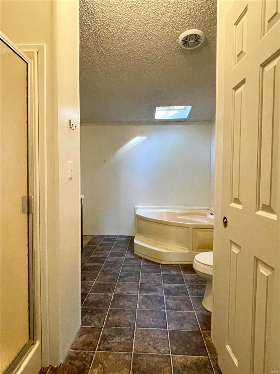 18137 Jaybird Ln