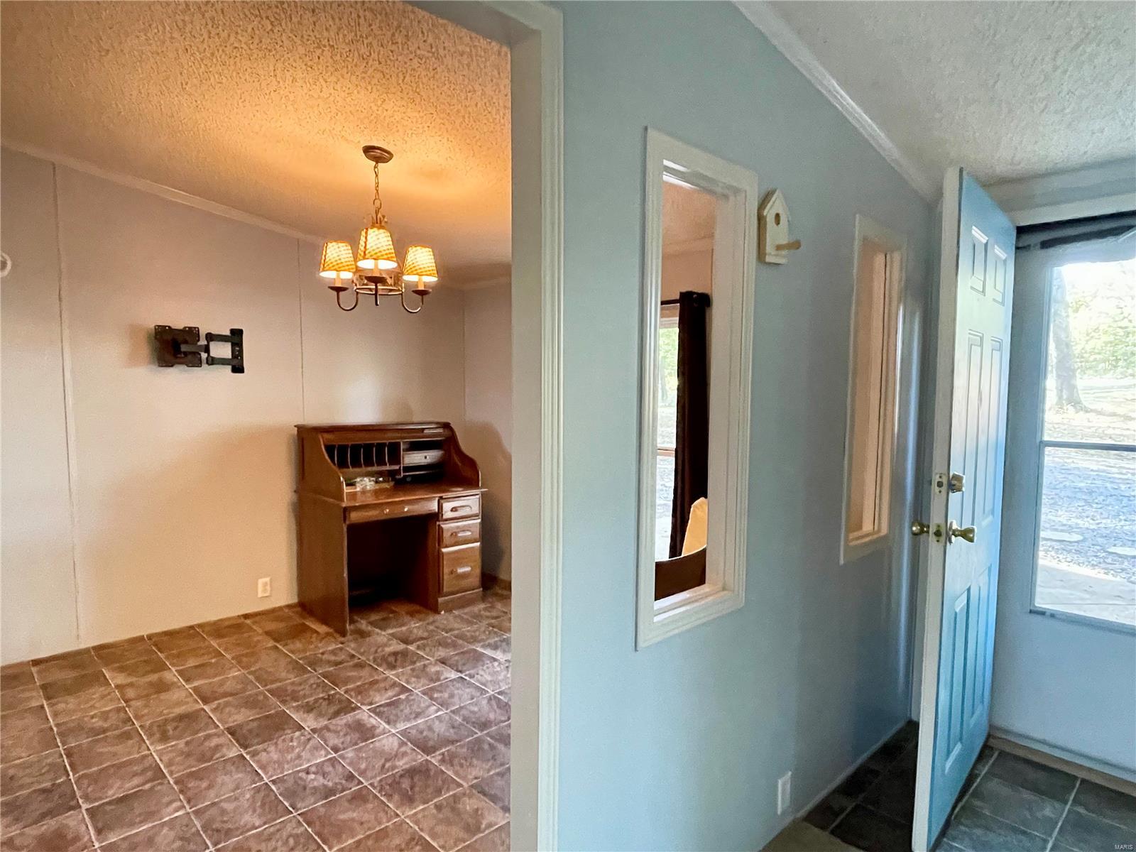 18137 Jaybird Ln