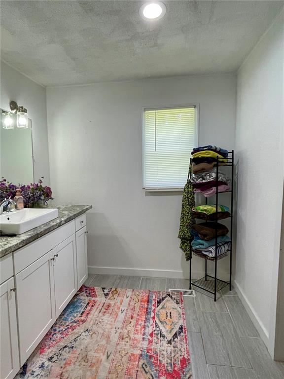 25629 Ortega Dr