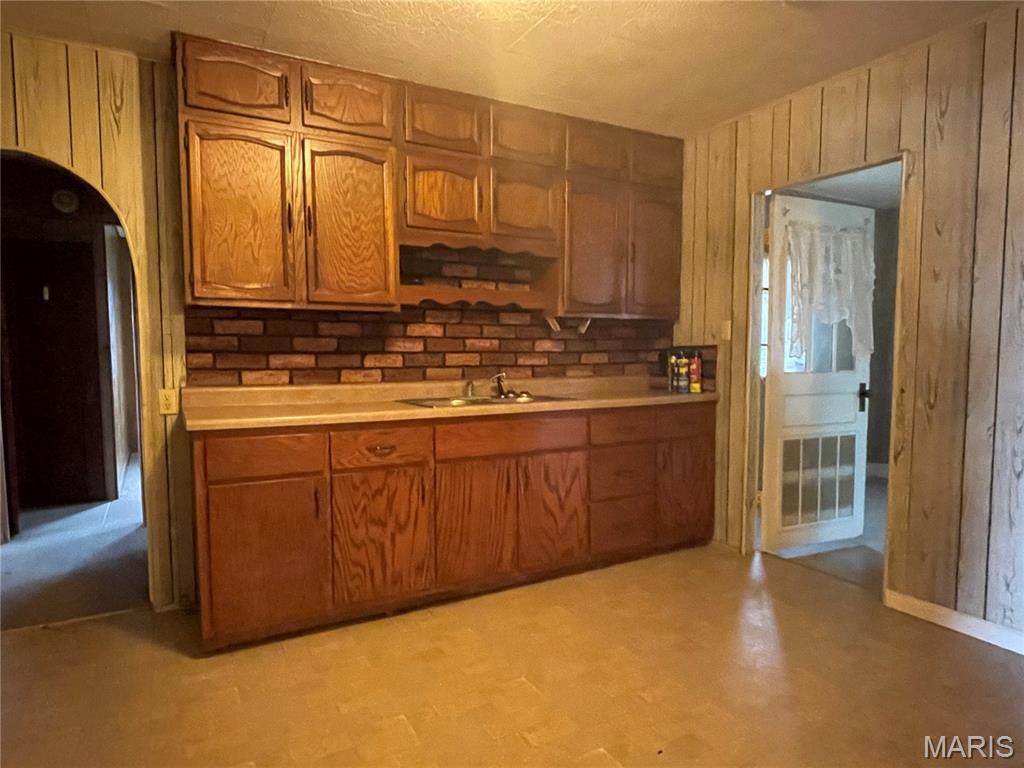 103 E 3rd Street