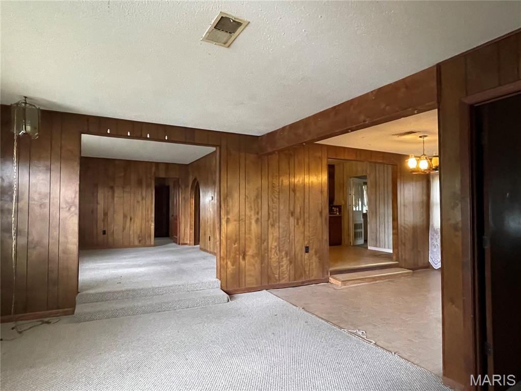 103 E 3rd Street
