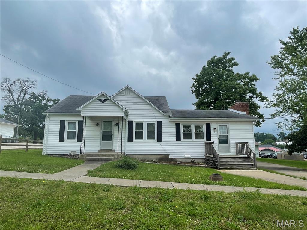 103 E 3rd Street