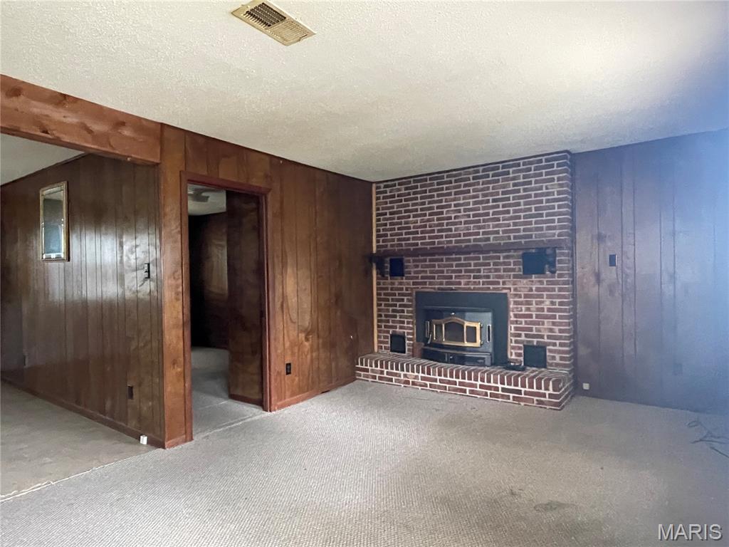 103 E 3rd Street