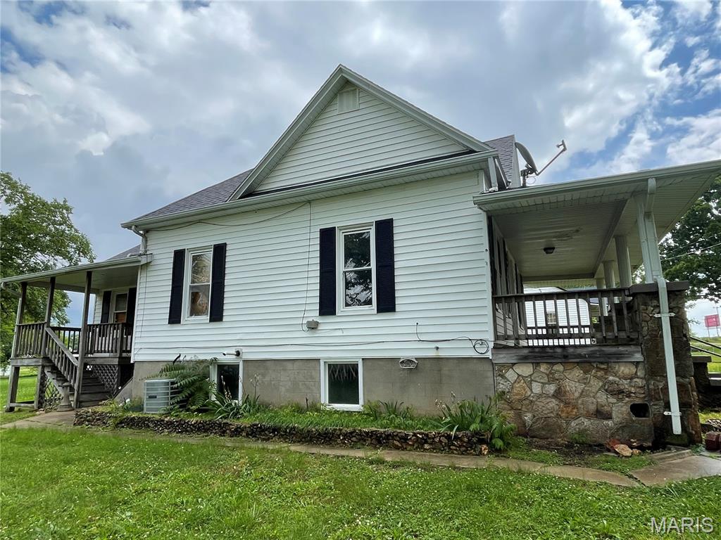 108 E 3rd Street