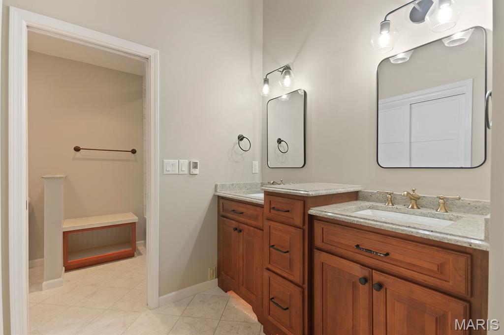 6620 Lake Point Dr Unit: 26