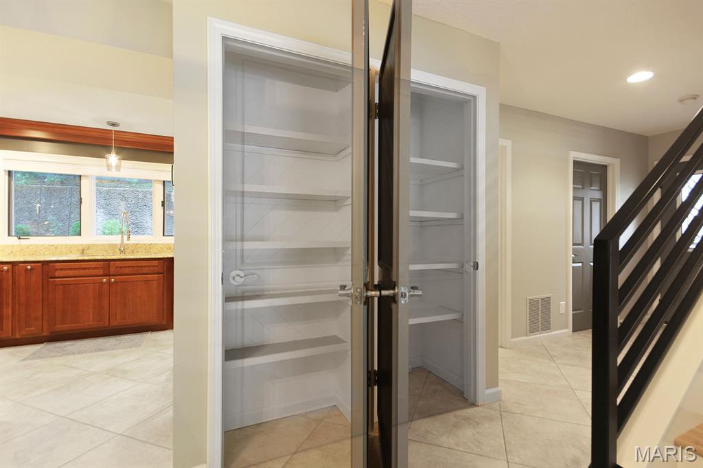 6620 Lake Point Dr Unit: 26