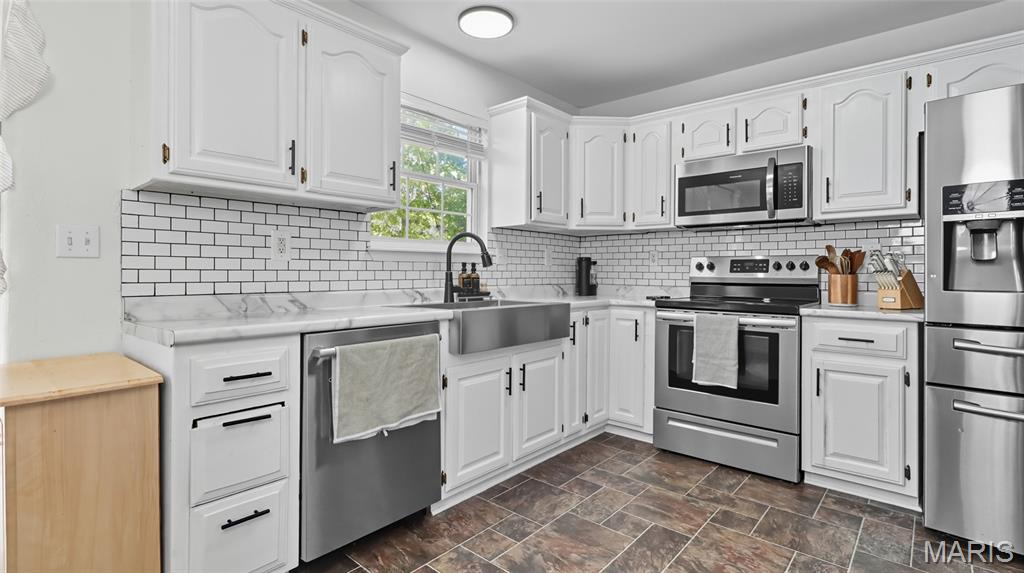 2301 Cranberry Lane