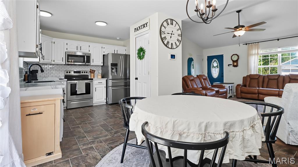 2301 Cranberry Lane