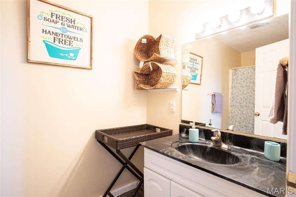 31391 Paradise Point