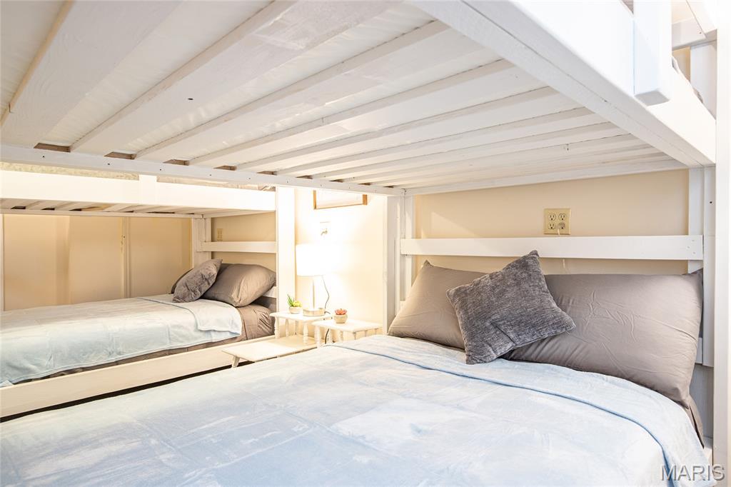 31391 Paradise Point