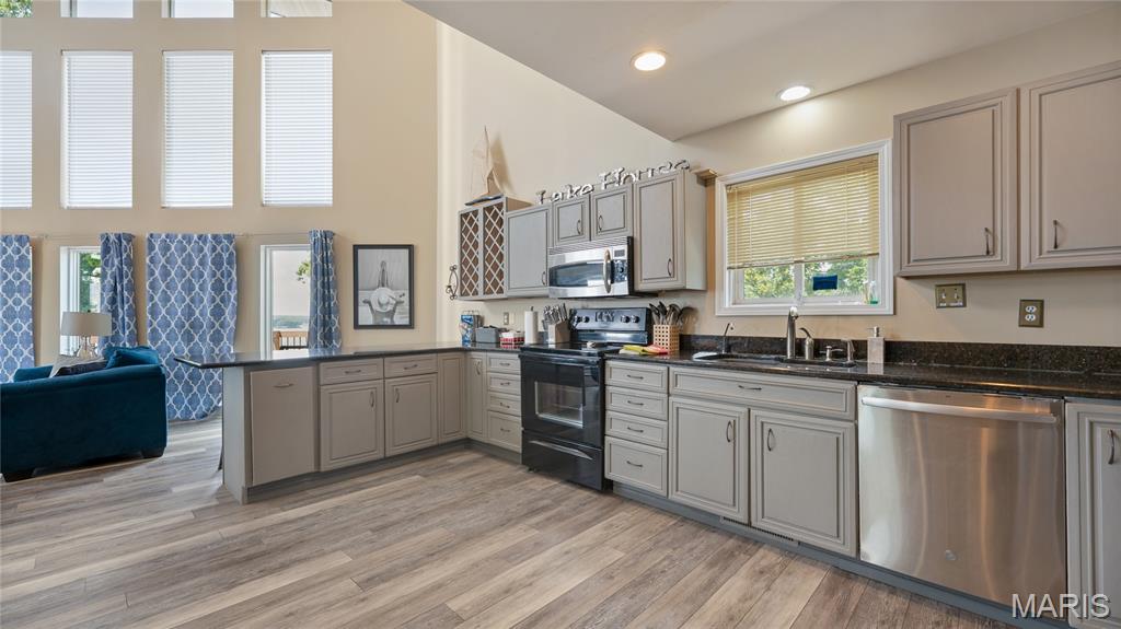 31391 Paradise Point