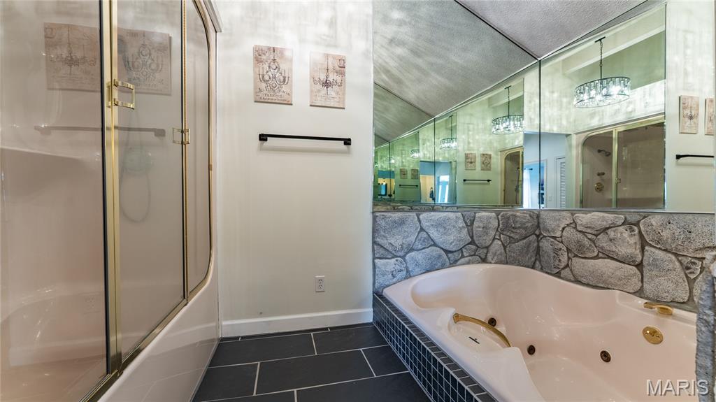 31391 Paradise Point