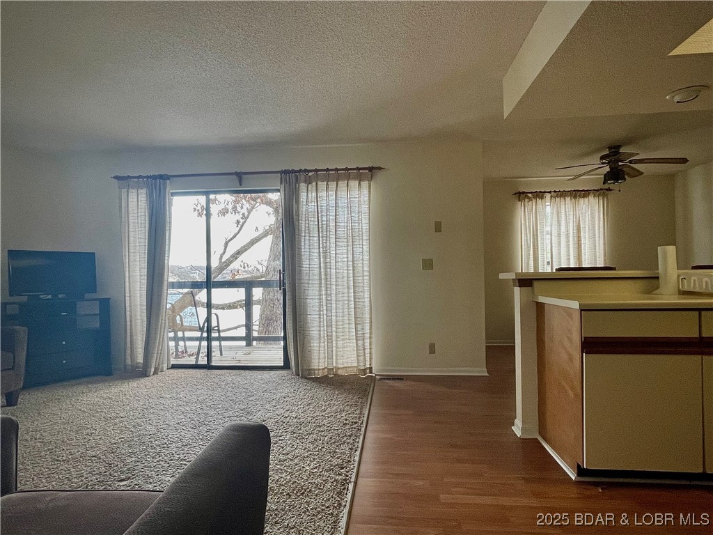256 Lone Oak Point 16