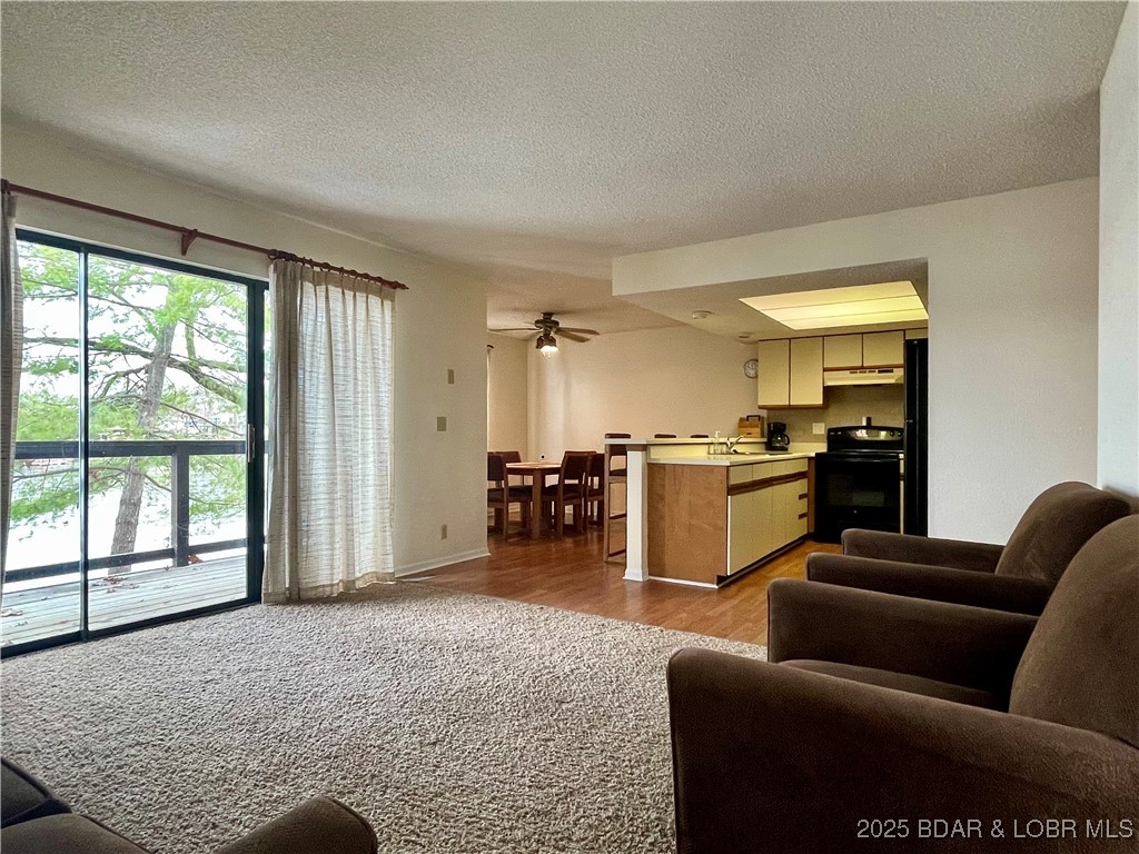 256 Lone Oak Point 16