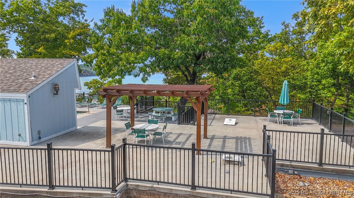 61 Topsail Place
