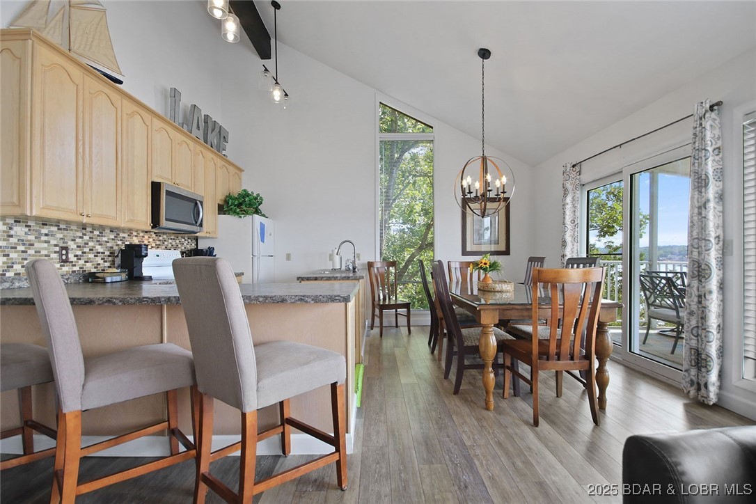 61 Topsail Place