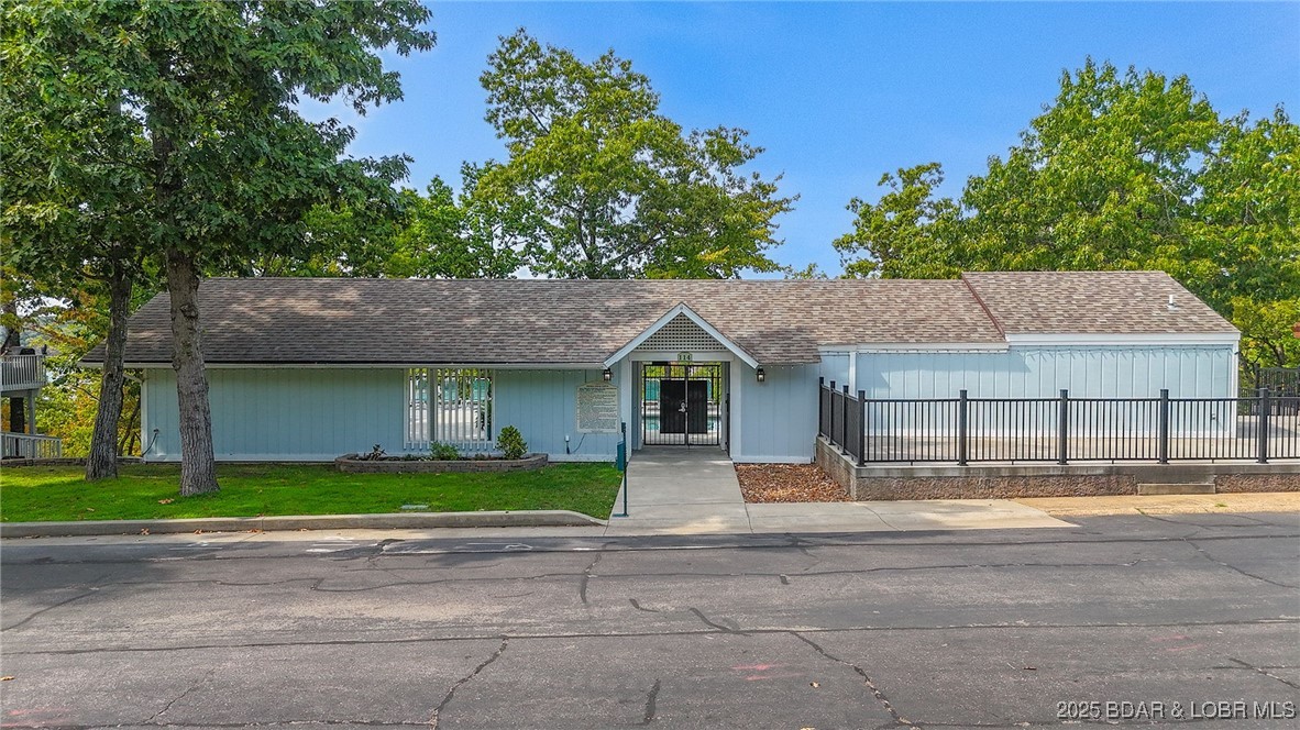 61 Topsail Place