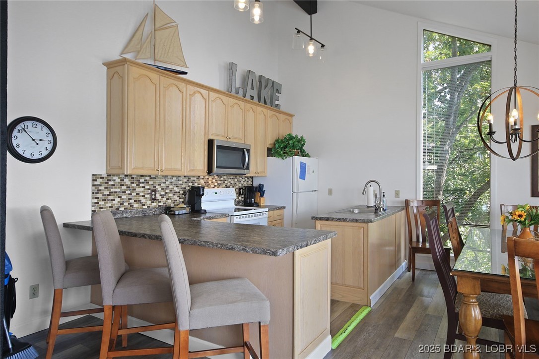 61 Topsail Place
