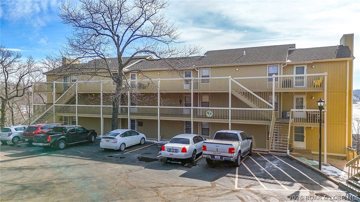 2500 Bay Point Drive 724