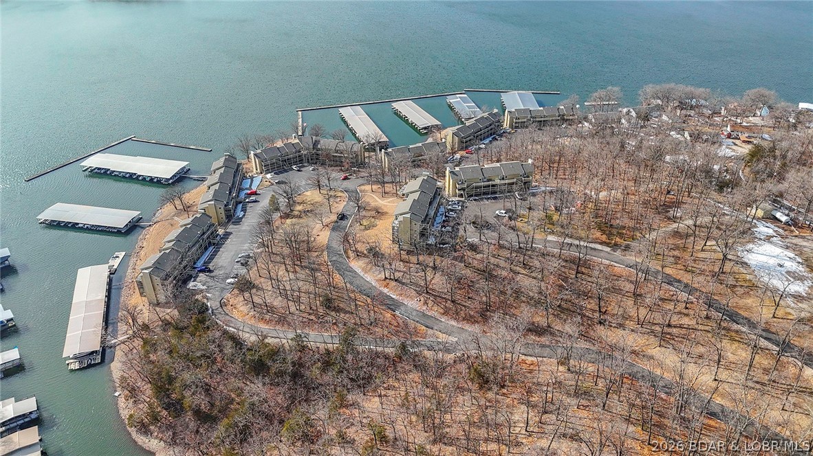 2500 Bay Point Drive 724