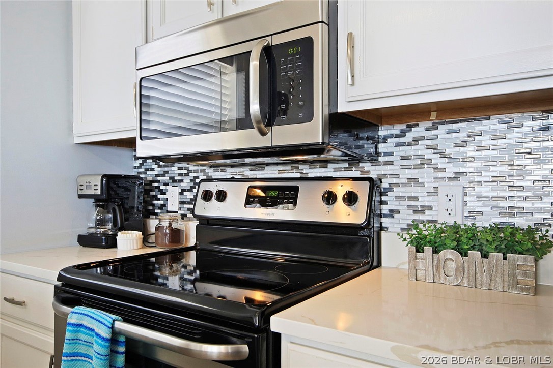 2500 Bay Point Drive 724