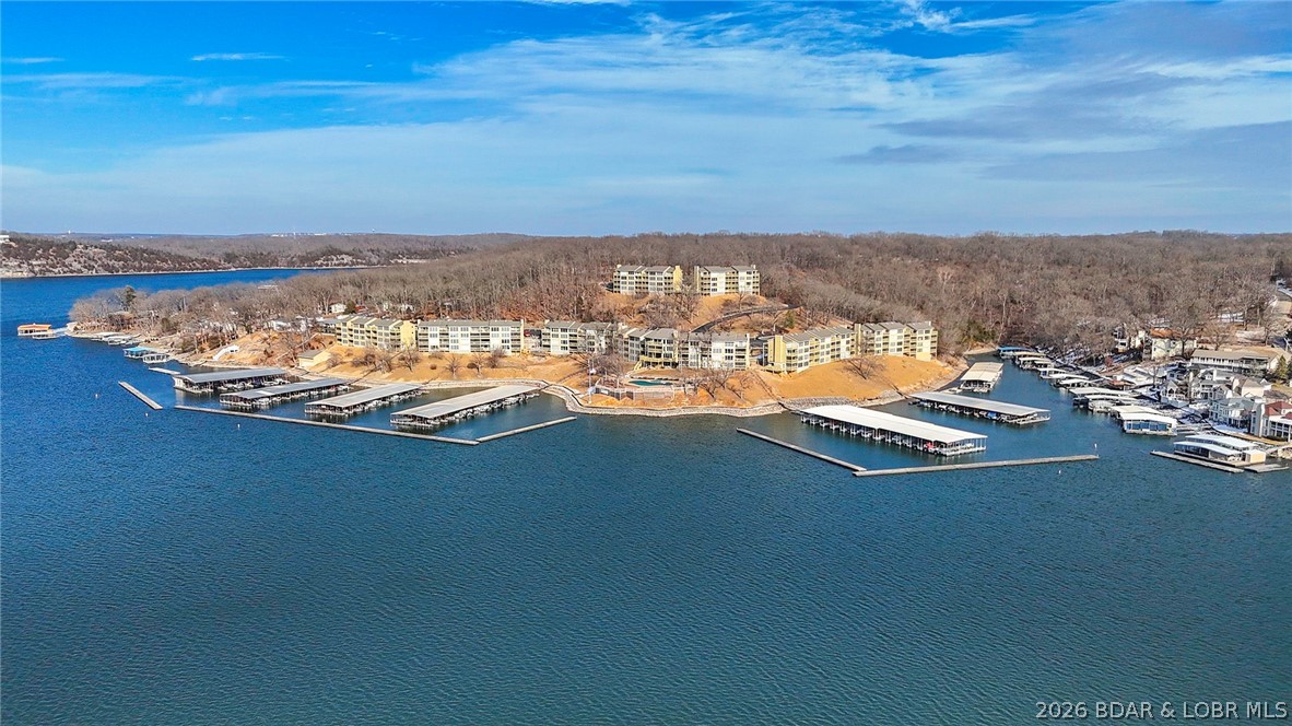 2500 Bay Point Drive 724