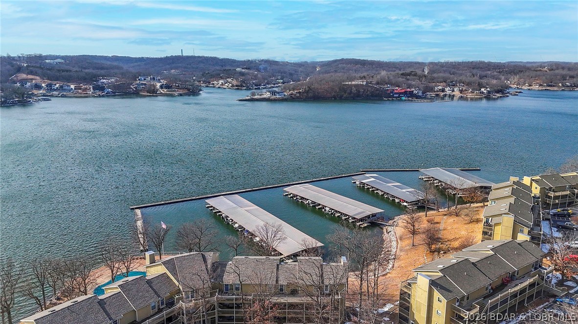 2500 Bay Point Drive 724