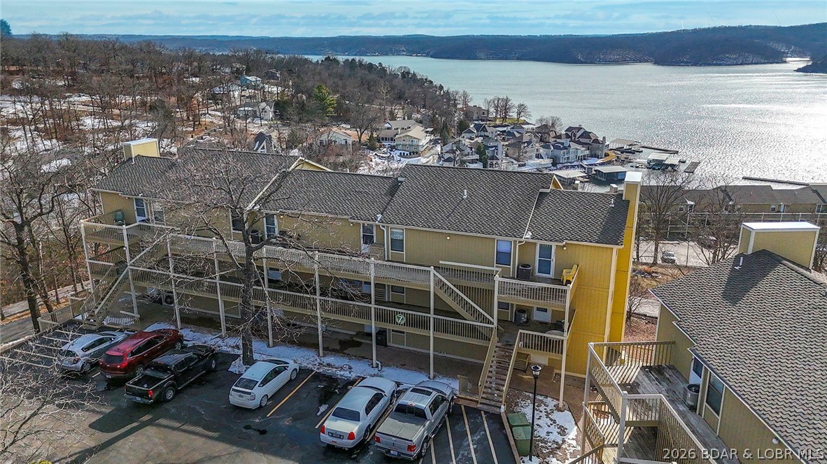 2500 Bay Point Drive 724