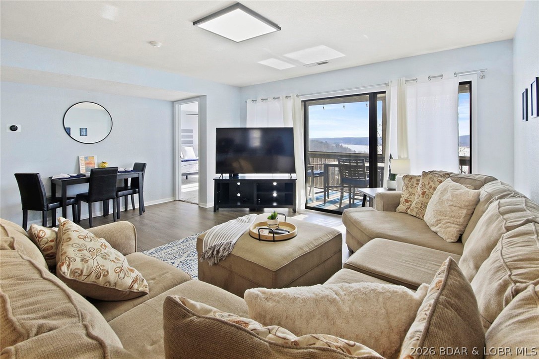 2500 Bay Point Drive 724