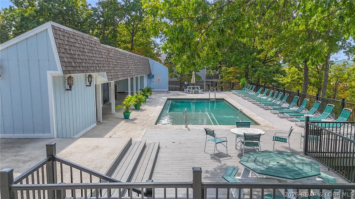 61 Topsail Place