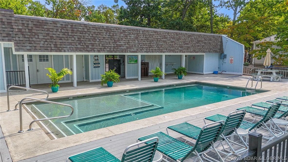 61 Topsail Place
