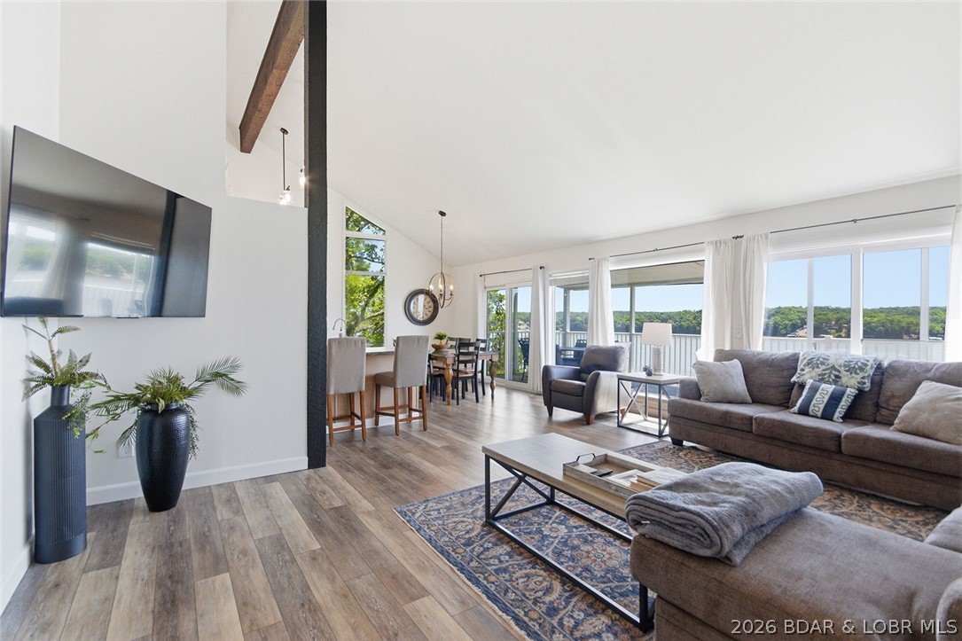 61 Topsail Place