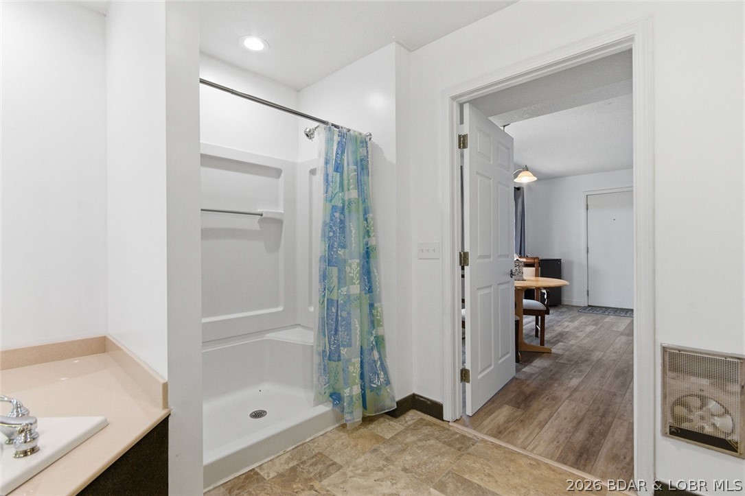61 Topsail Place