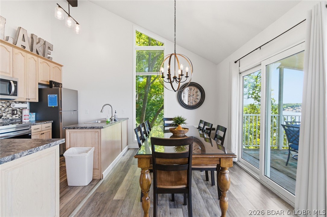 61 Topsail Place
