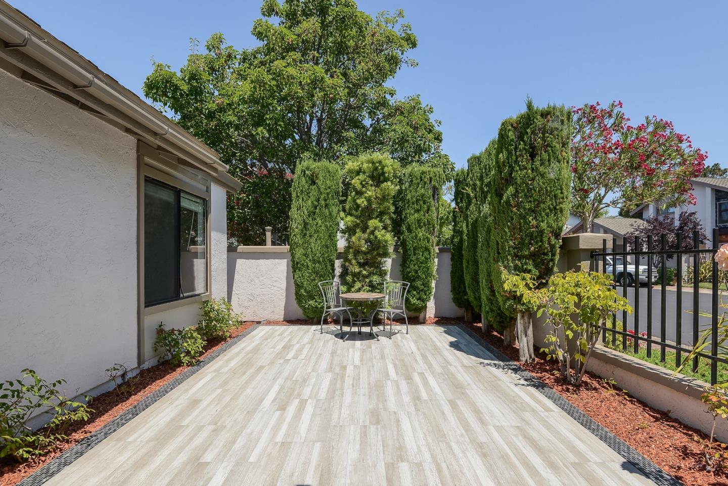 768 Coronado LN
