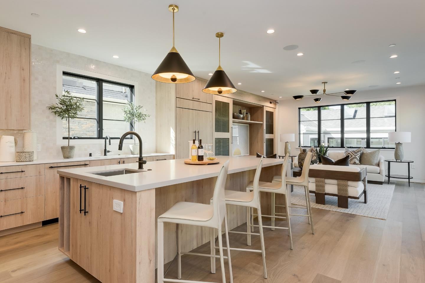 1528 Bernal AVE